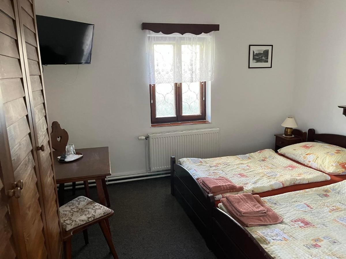 Hotel Penzion Dřevák Jetřichovice Esterno foto